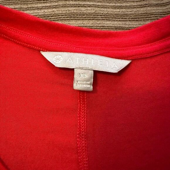 Athleta Red oversized tank t-shirt size xs - Picture 3 of 6